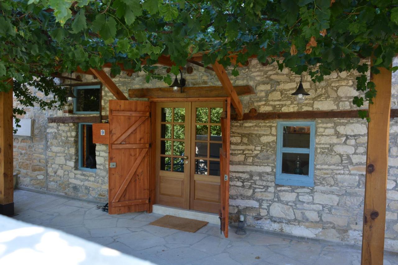 Riverside Cottage Kato Platres Bagian luar foto