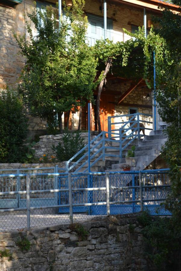 Riverside Cottage Kato Platres Bagian luar foto